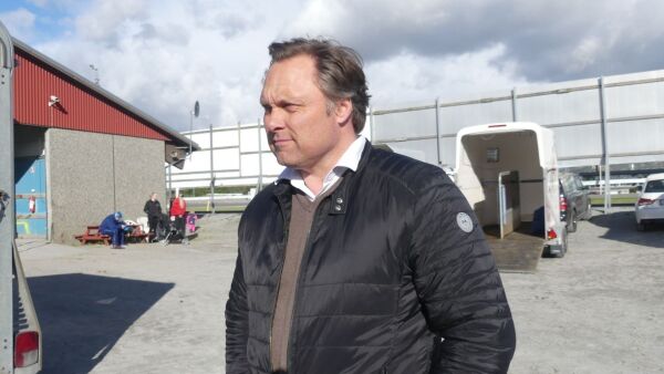 Tar alt ansvaret for fadesen