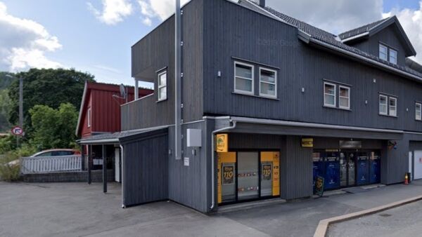 Tiltalt for spill på kreditt