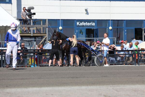 Front mot front i prøvestart
