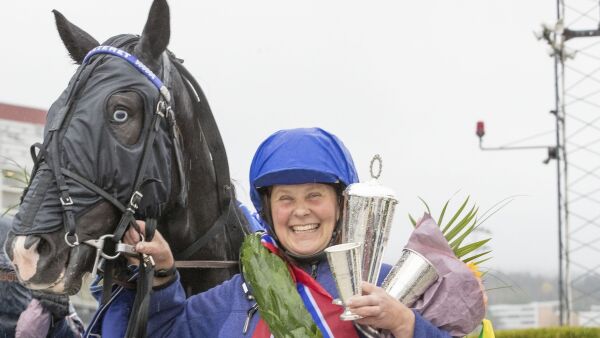 - Hipp hurra for monsteret mitt