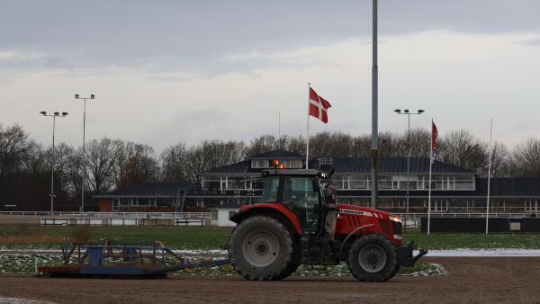 Avlyser dagens kjøring