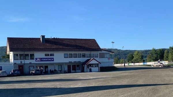 Travet følger smitten nøye
