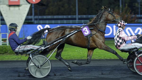 Finaleklar, har bestilt tur til Hambletonian og uplassert på 1.10,2