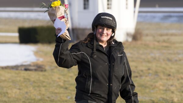 Leverer inn trenerlisensen