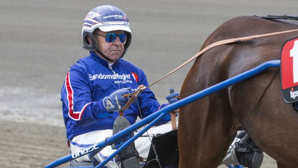 Leder trenerchampionatet på hjemmebane
