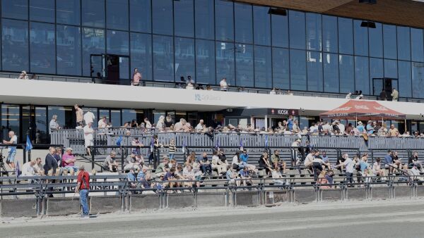 Ned 400.000 kroner