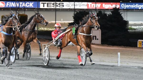 Årets Jarlsberg-championer, fikk 100.000 og 87 mill til baner