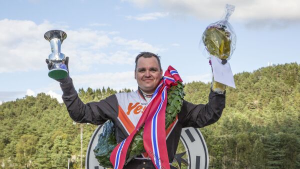 Tar ut trenerlisens