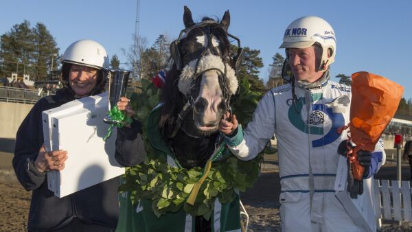 Har kjørt fire ganger rundt jorda