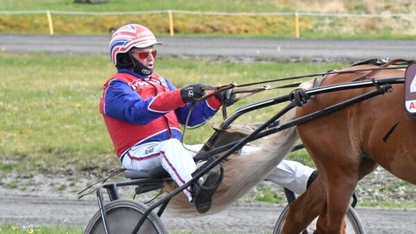 - Jeg betaler jo for å gå på jobb