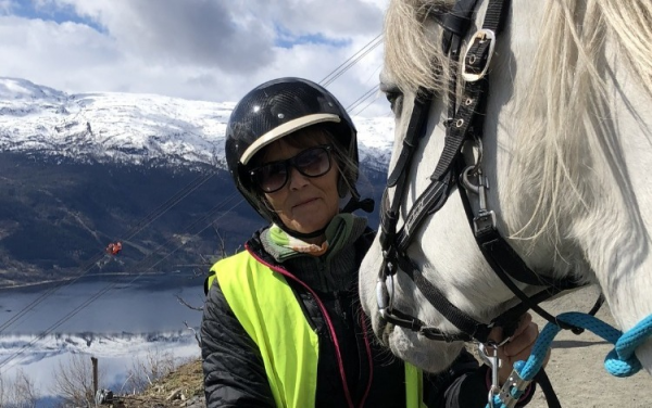 - Må jobbe for travsportens beste