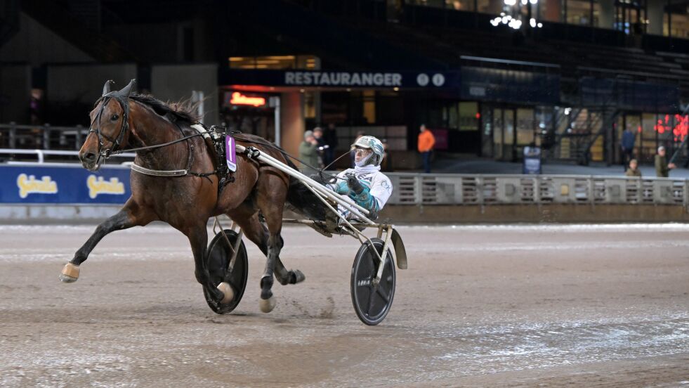Elitloppsfavoritten overbeviste i årsdebuten