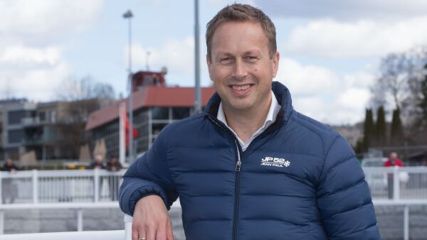 Derfor har Øvrevoll høyere premier