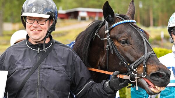 Åsrud Vilja legger opp