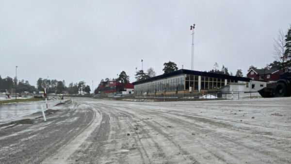 Reservebanen overtar