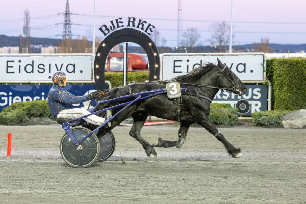 Første på 16 måneder