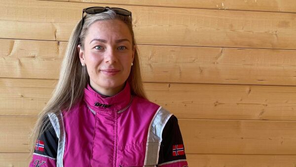Hun representerer Norge