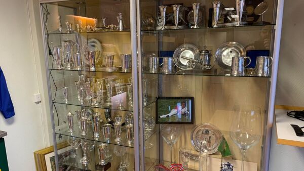 Ga bort premiesamlingen sin