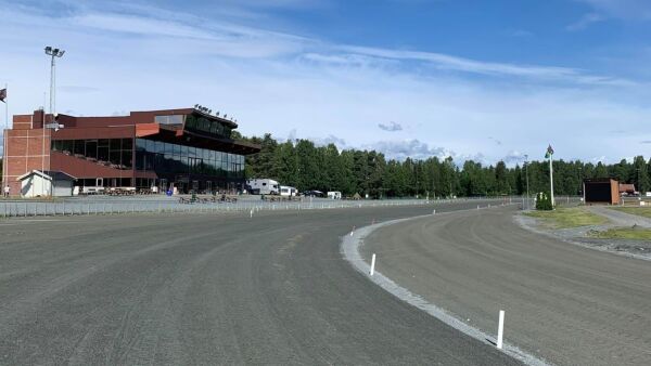 Tilbyr lån på vilkår