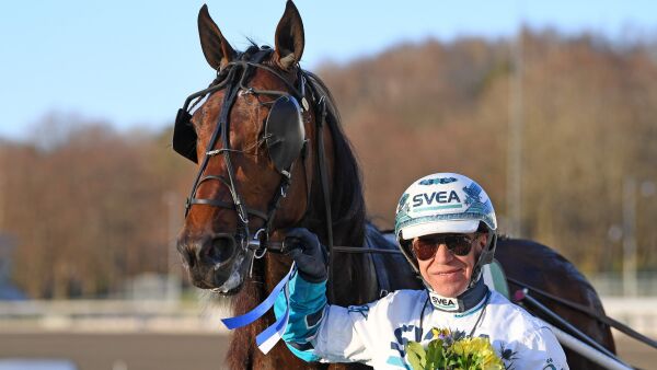 Fyller 60, pågang av hester og Kleppe Spødå til Solvalla