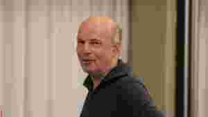 Utelukker ikke premiekutt