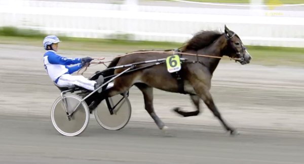 Treåring med 1.28-avslutning