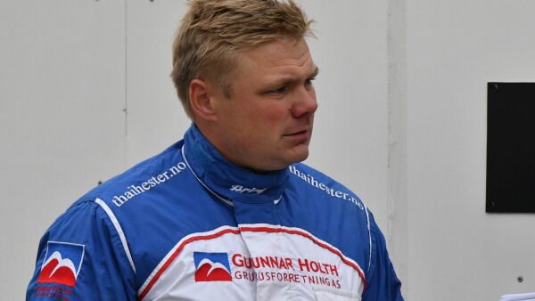 Pedersen og Holth skiller lag