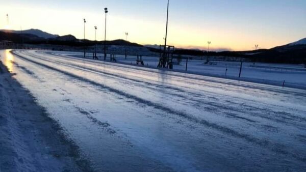 Lager skikkelig isbane