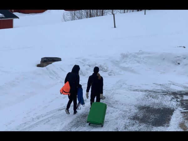 Elever får reise hjem