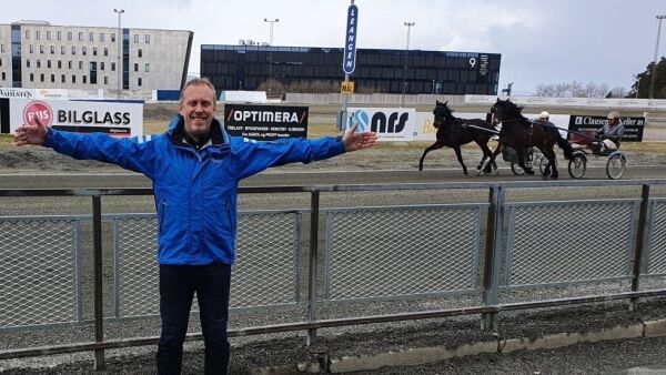Bytter bort travdagen